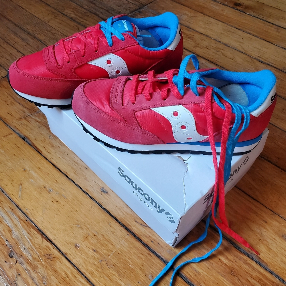 Saucony Jazz - BOYS/BIG KID- MEN Size 5 /Women 6.5 - Red Blue White NWT